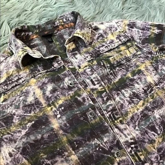 Art Class Grunge Plaid Button Down - Picture 6 of 7